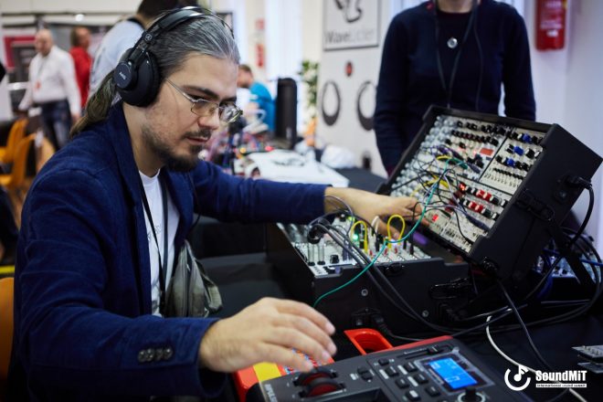 Analogico o digitale nella produzione musicale dance? La risposta spiazzerà molti