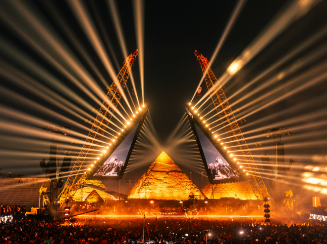 Starlight Festival fa la storia con il suo debutto alle Piramidi di Giza