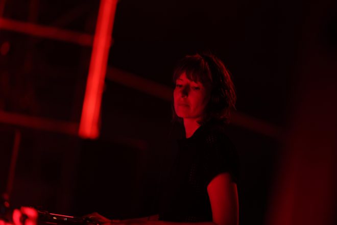 Intervista a Laurine: la fisica dell'autenticità