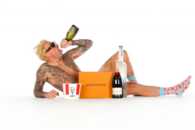 CASH ONLY, caos e house music: annunciato “The Chronicles” tour nel Regno Unito