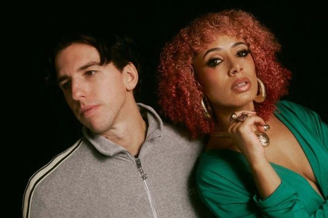 Eliza Rose & Josh Baker: fuori “Down To The Bone”, la prima collaborazione tra i due artisti