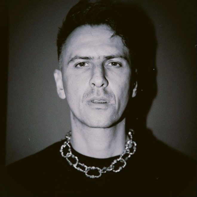 Boys Noize e Adame DJ: L'Acido Baile Funk di "Baile DF" con Thalia Abdon e MC Da França