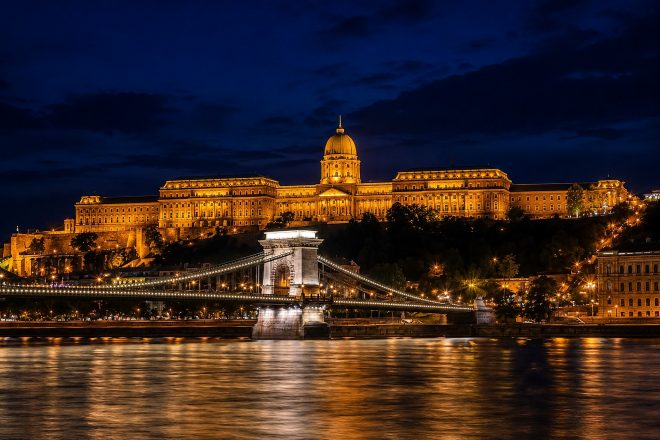 Black Coffee in un open air al Castello di Buda, sito UNESCO in Ungheria